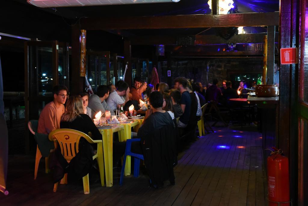 Aquario Pousada Hostel - Night Club Vila do Abraao Luaran gambar